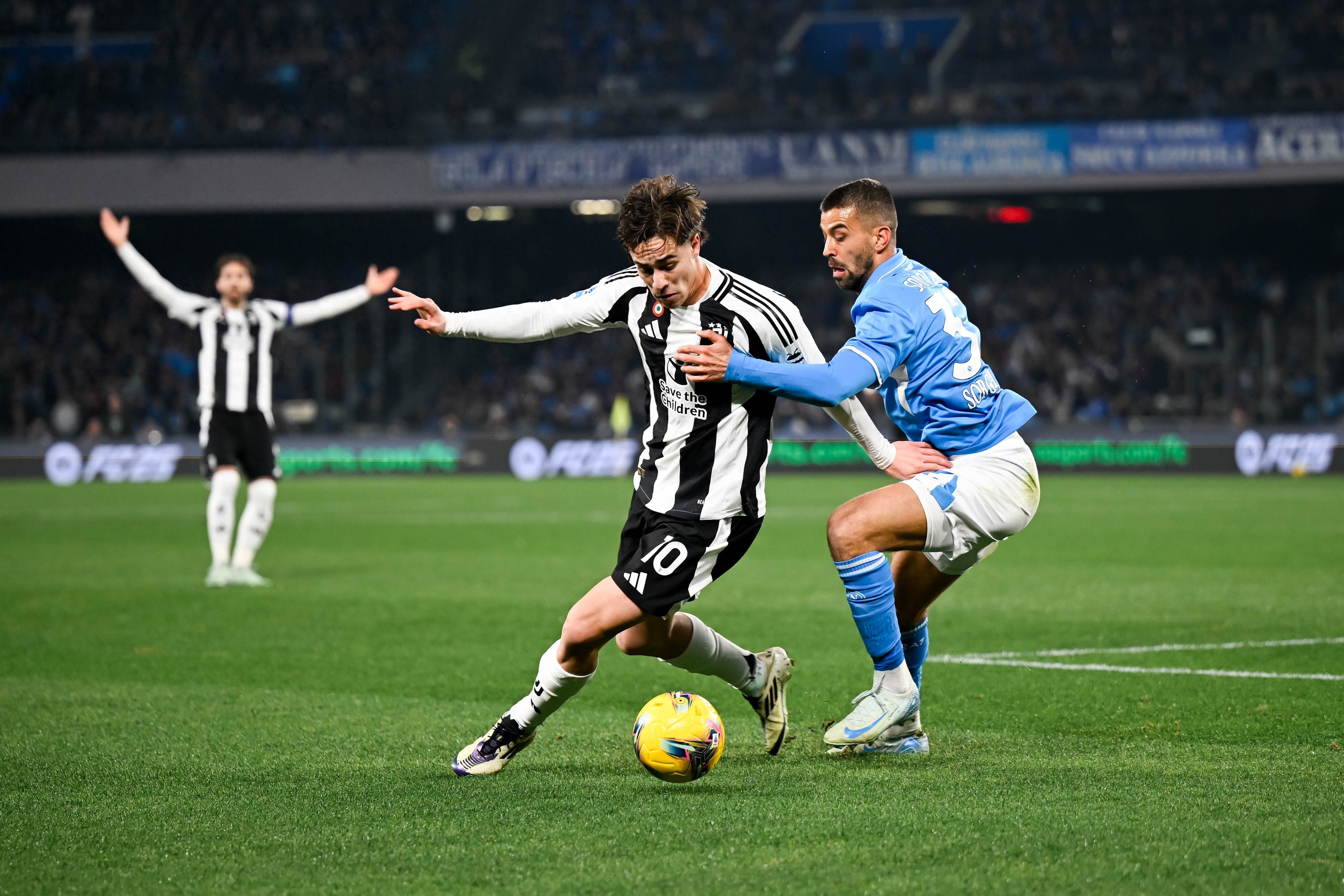 尤文图斯发布备战花絮,窗口期止住颓势,亚冠任务艰巨,团队化学反应显著 尤文图斯发布备战花絮,窗口期止住颓势,亚冠任务艰巨,团队化学反应显著