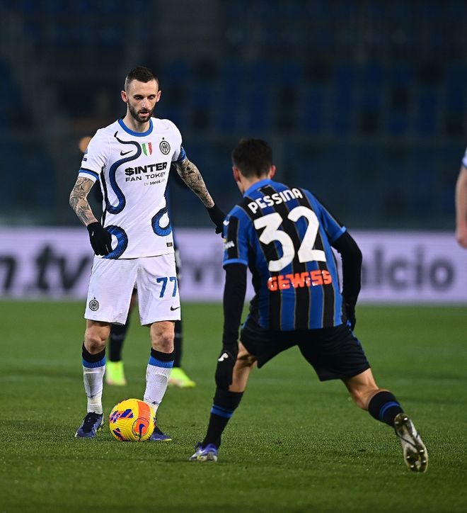 关于清晨意甲传出新动向，利物浦完成体检，管理层表态——气氛紧张，更衣室氛围转暖的信息