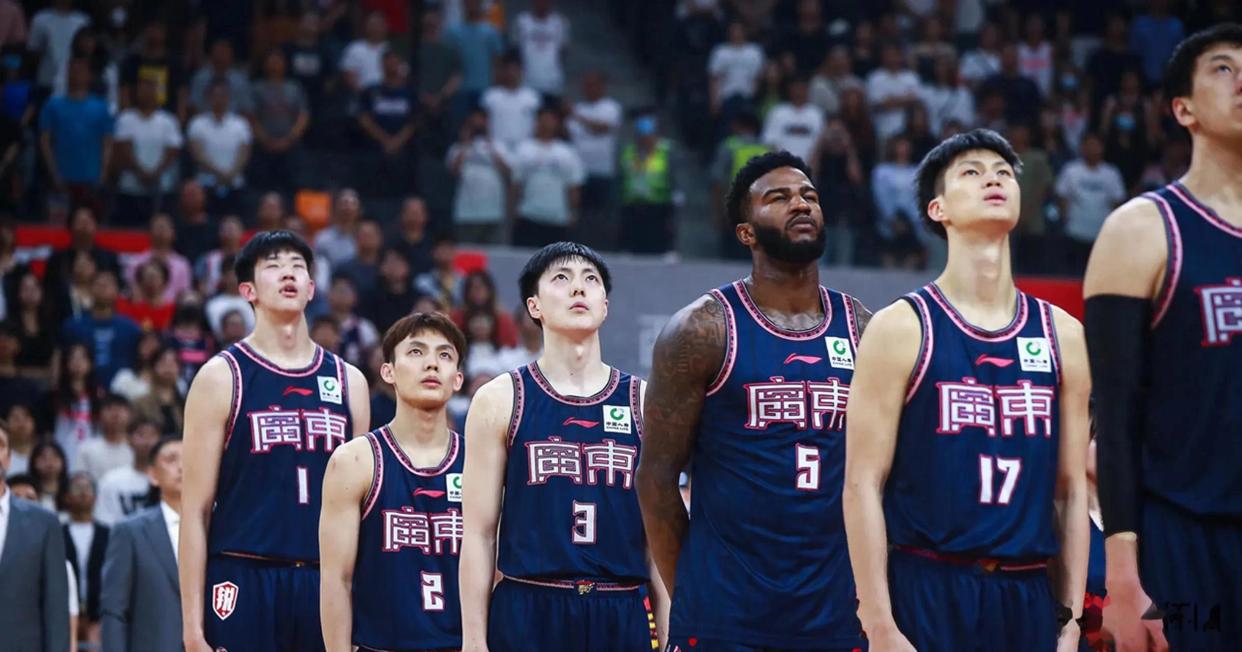 风云突变马赛今夜绝杀压哨，CBA常规赛版图或变，球迷炸锅，轮换策略成焦点的简单介绍