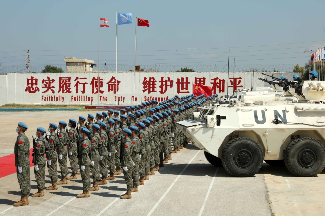 那不勒斯内部会议纪要流出：今夜战术微调；欧超杯使命明确；轮换策略成焦点(那不勒斯来的男人)