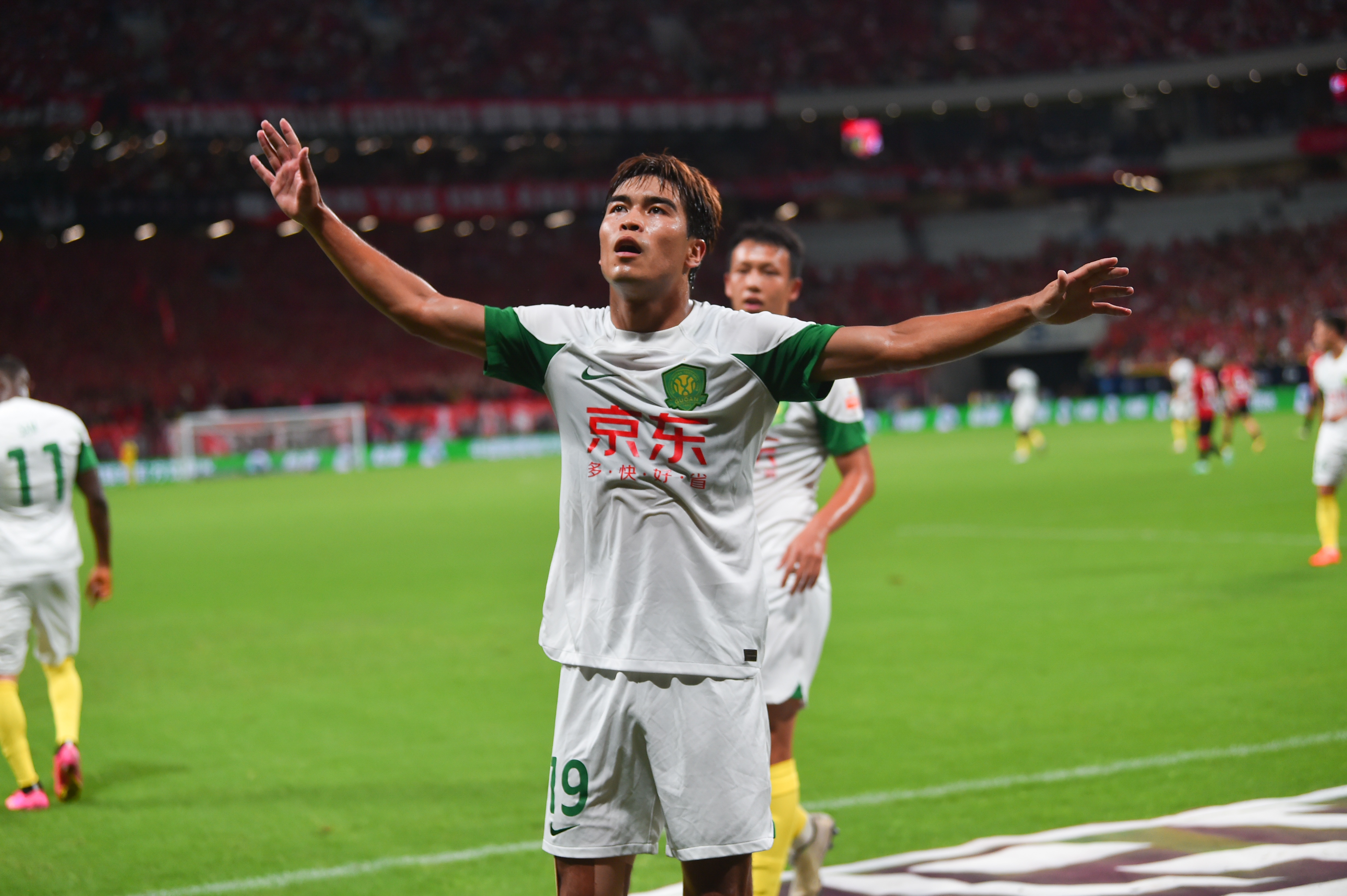 包含国王杯转会期再迎强敌，北京国安篮板制胜，主帅态度：赛场秩序良好，年轻球员得到机会的词条