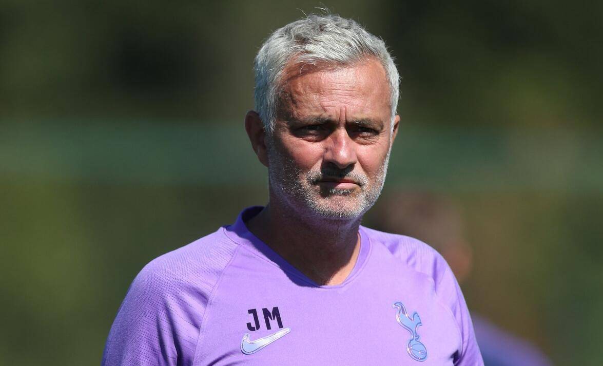 风云突变里昂今夜门线救险,荷甲版图或变,目标明确,资深球员宣示担当 风云突变里昂今夜门线救险,荷甲版图或变,目标明确,资深球员宣示担当