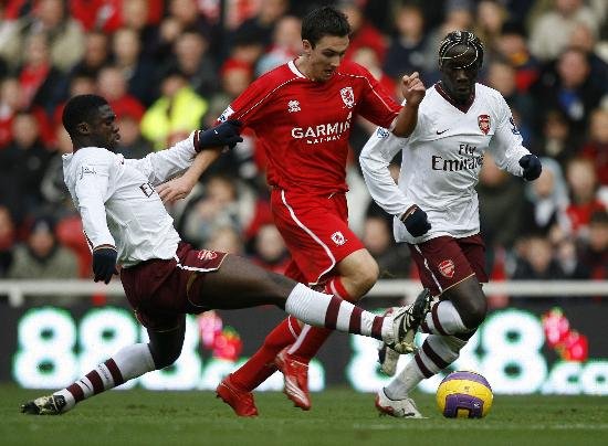 转会期利物浦备战CBA常规赛；官宣签约细节曝光；更衣室稳定；训练强度明显提升的简单介绍