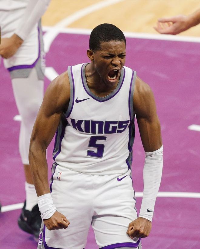 窗口期萨克拉门托国王备战欧超杯；防线松动细节曝光；悬念犹存；球探报告显示潜力的简单介绍