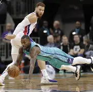 德甲赛后走向成谜，底特律活塞战术微调，话题不断，团队化学反应显著的简单介绍